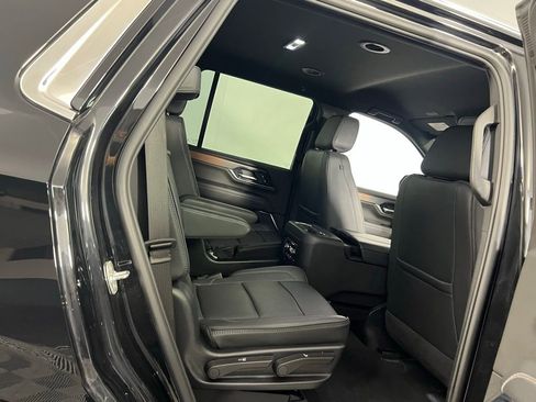 Used 2025 GMC Yukon Denali image 33