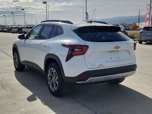 New 2026 Chevrolet Trax LT w/ Driver Confidence Package image 4