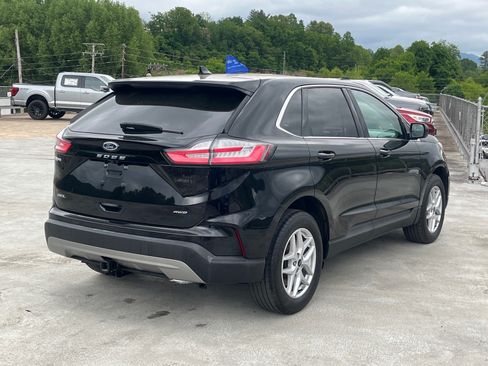 Certified 2023 Ford Edge SEL w/ Convenience Package AWD/4WD image 3