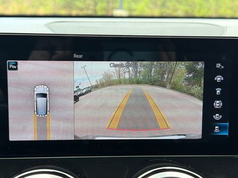 Used 2022 Mercedes-Benz GLB 250 image 8