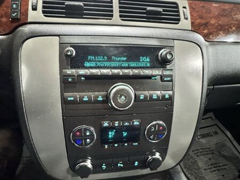 Used 2014 GMC Yukon XL SLT image 12