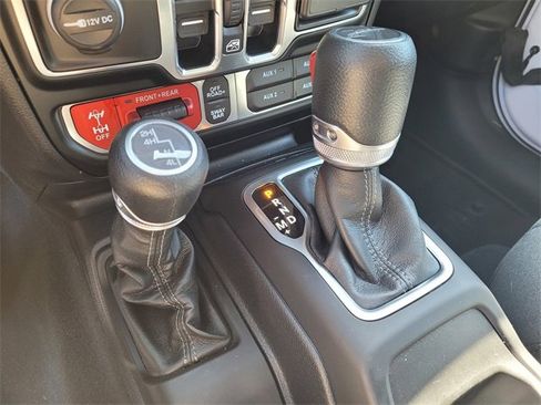 New 2024 Jeep Gladiator Rubicon image 10