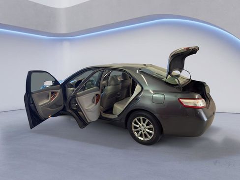 Used 2010 Toyota Camry Hybrid image 11