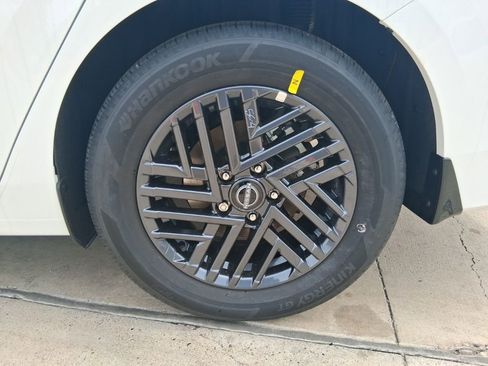 New 2026 Nissan Sentra SV w/ SV Convenience Package FWD image 27