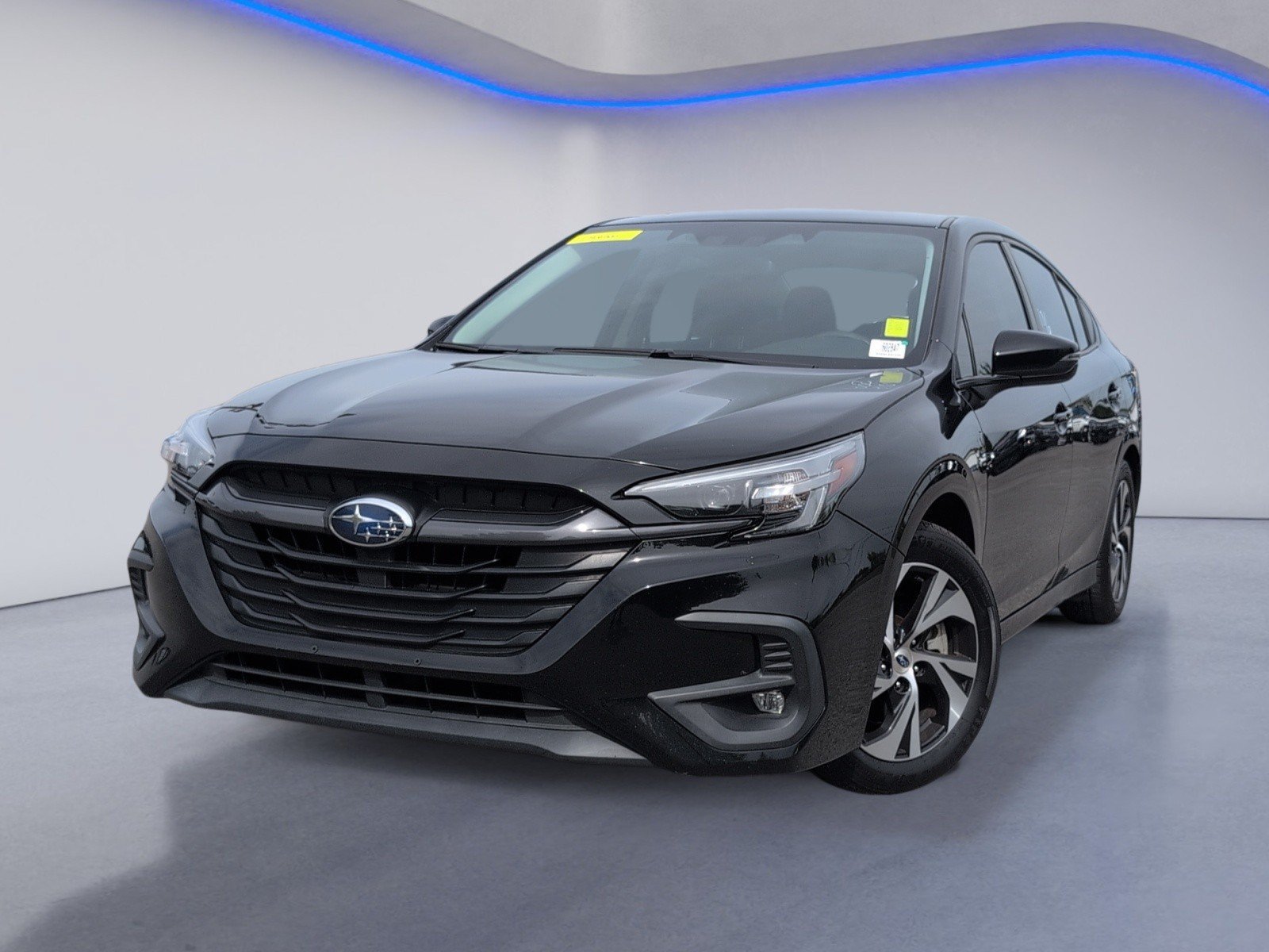 Used 2025 Subaru Legacy Premium AWD/4WD image 2