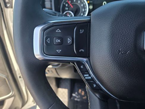 Used 2025 RAM 1500 Laramie AWD/4WD image 21