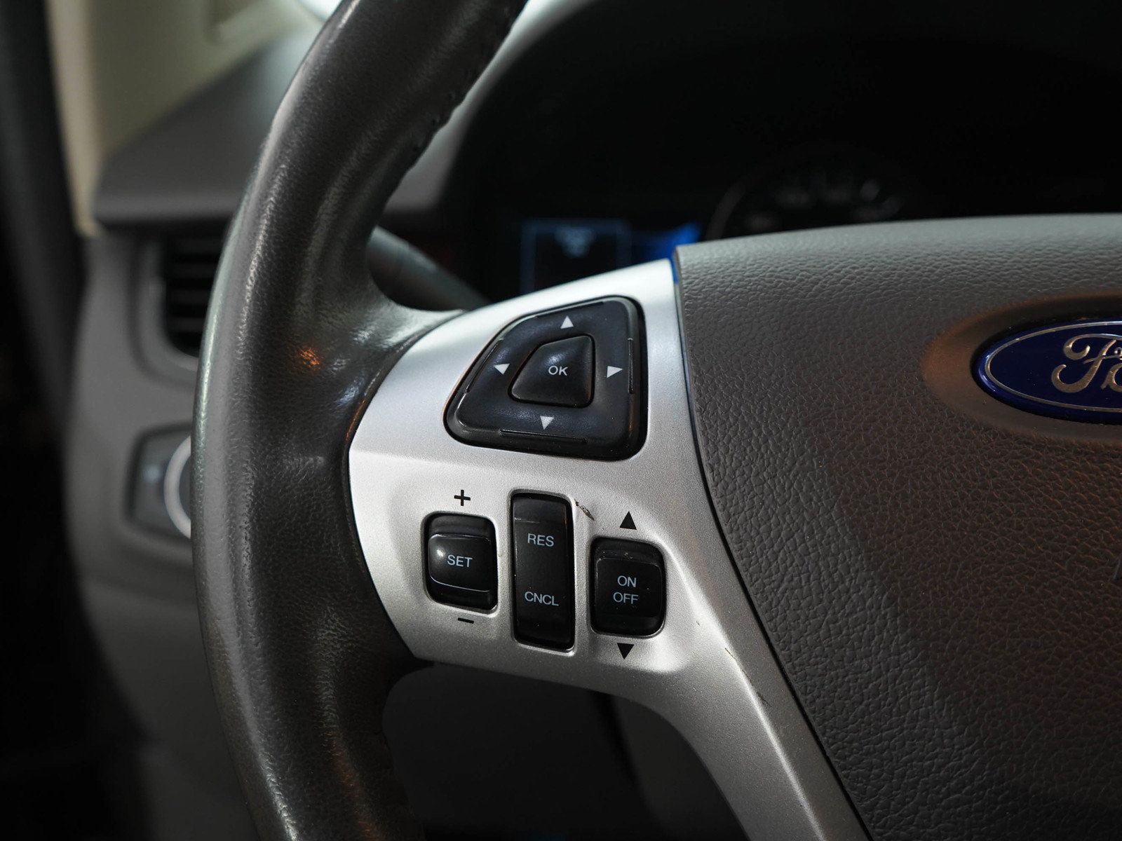 Used 2014 Ford Edge Limited FWD image 26