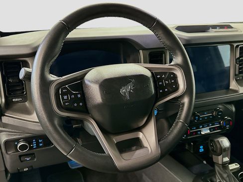 Used 2025 Ford Bronco Big Bend image 18