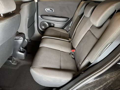 Used 2021 Honda HR-V LX image 21