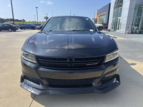 Used 2022 Dodge Charger SXT w/ Blacktop Package RWD image 2