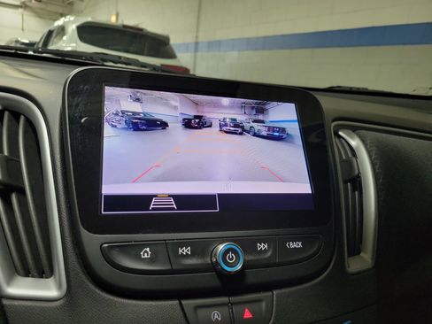 Used 2025 Chevrolet Malibu LT FWD image 31