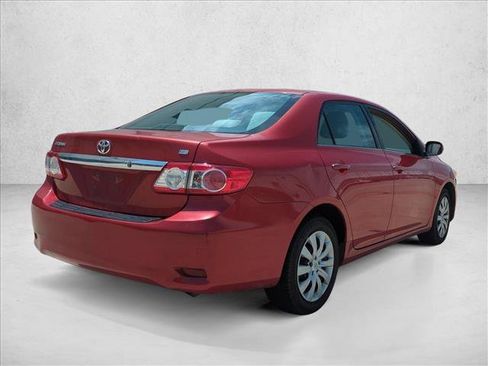 Used 2013 Toyota Corolla LE w/ Preferred Accessory Pkg #2 FWD image 5