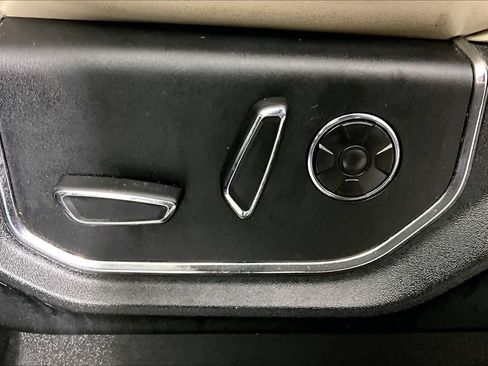 Used 2019 Ford Expedition Max Platinum AWD/4WD image 31
