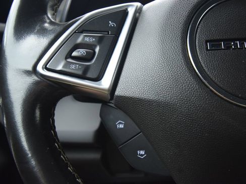 Used 2017 Chevrolet Camaro LT RWD image 36