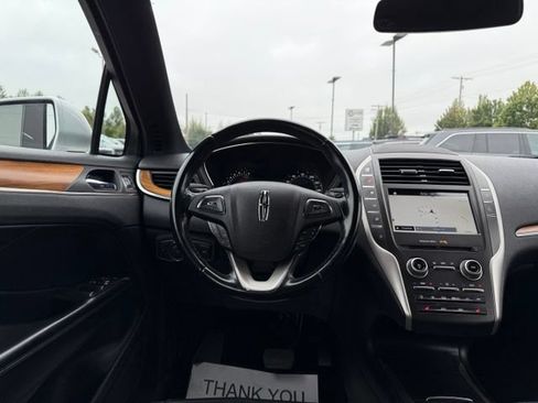 Used 2017 Lincoln MKC Select w/ Select Plus Package AWD/4WD image 20