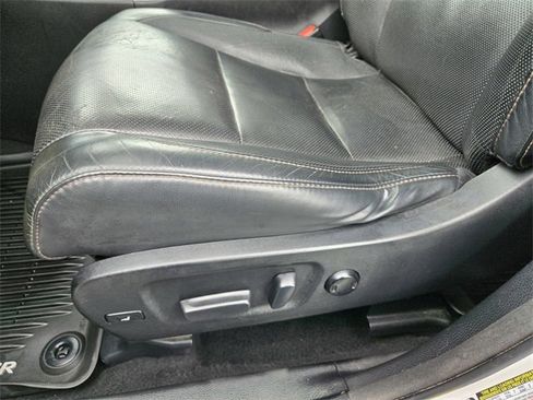 Used 2016 Toyota Highlander Limited Platinum image 11