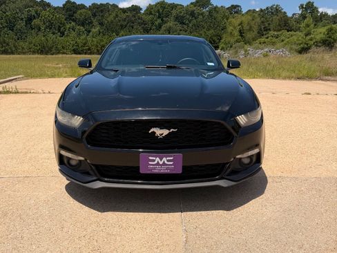 Used 2015 Ford Mustang Coupe RWD image 2