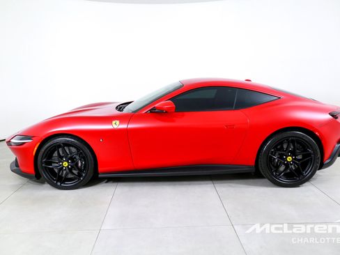 Used 2023 Ferrari Roma image 5