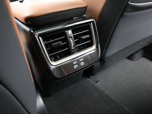 Used 2025 Toyota Crown Signia w/ Advanced Technology Package AWD/4WD image 11
