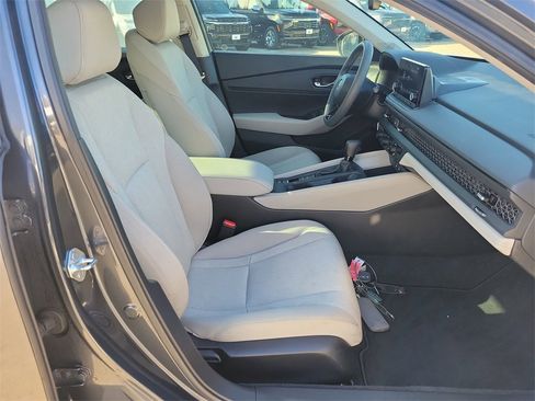 Used 2023 Honda Accord EX image 24