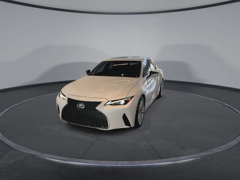 Used 2024 Lexus IS 300 w/ Comfort Package RWD image 4