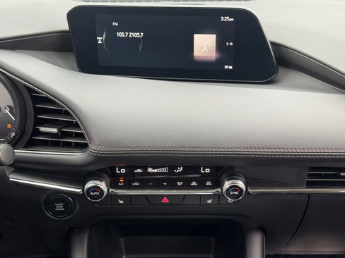 Used 2025 MAZDA MAZDA3 s image 23