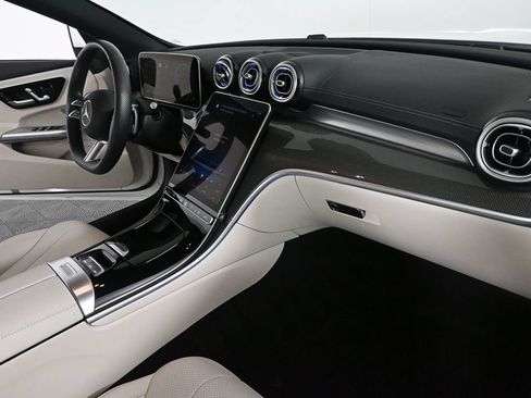 Certified 2024 Mercedes-Benz CLE 450 4MATIC Cabriolet image 21