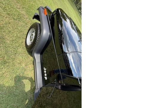 Used 1989 Jeep Wrangler 4WD image 9