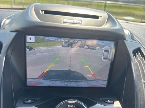Used 2018 Ford Escape Titanium AWD/4WD image 18