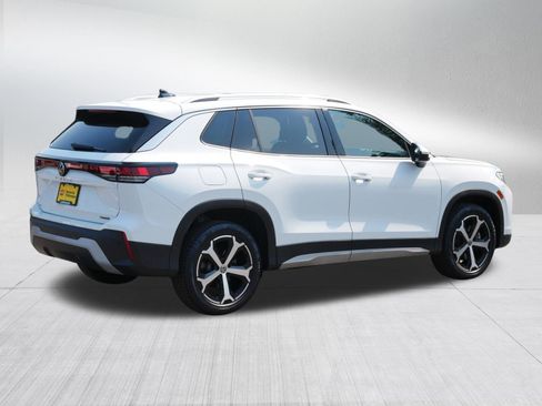 Certified 2025 Volkswagen Tiguan SE AWD/4WD image 7