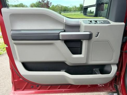 Used 2022 Ford F250 XLT w/ XLT Premium Package AWD/4WD image 20