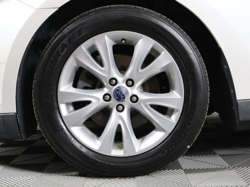 Used 2010 Ford Taurus SEL image 9