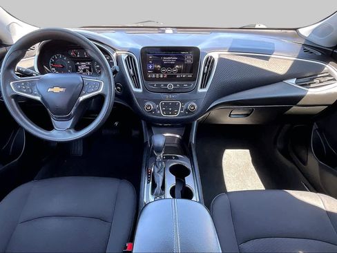 Used 2024 Chevrolet Malibu LT FWD image 16