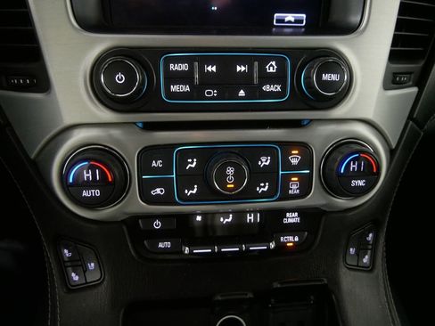 Used 2017 GMC Yukon SLT w/ Premium Edition image 31