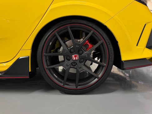 Used 2021 Honda Civic Type R Limited image 40