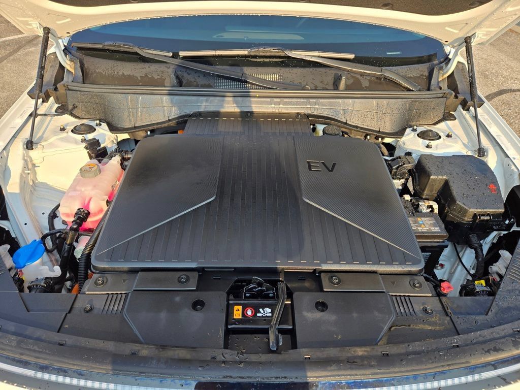Used 2024 Hyundai Kona SE FWD image 29
