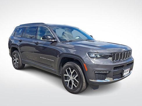 Used 2025 Jeep Grand Cherokee L Limited AWD/4WD image 1