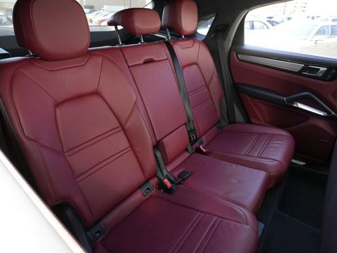 Used 2023 Porsche Cayenne Turbo w/ Premium Package Plus (PI3) AWD/4WD image 32