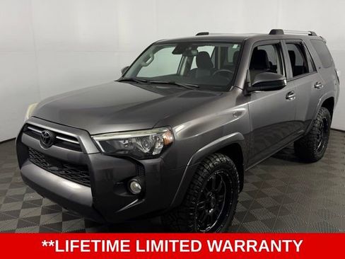 Used 2020 Toyota 4Runner SR5 image 3