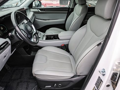 Used 2024 Hyundai Palisade SEL FWD image 11