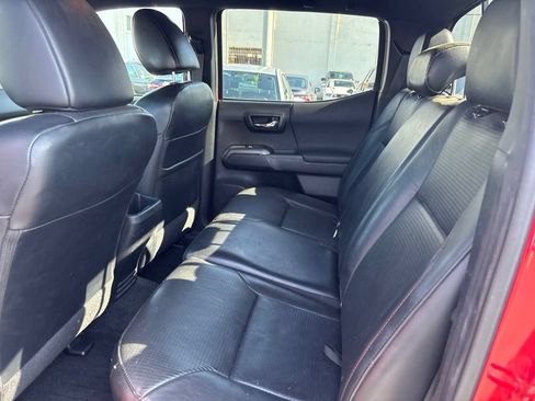 Used 2017 Toyota Tacoma TRD Pro AWD/4WD image 12