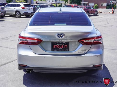 Used 2018 Toyota Camry XLE w/ Audio Package FWD image 19