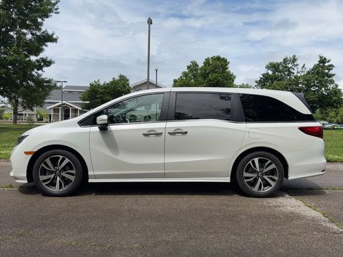 Used 2023 Honda Odyssey Touring image 7