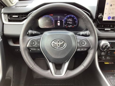 Used 2023 Toyota RAV4 Limited image 12