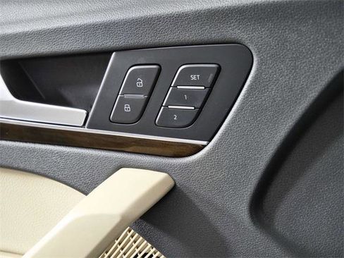 Used 2018 Audi Q5 2.0T Premium Plus w/ Premium Plus Package image 28