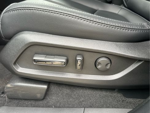 New 2025 Honda Pilot Touring image 23