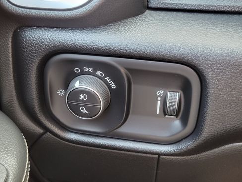 Used 2026 RAM 2500 Big Horn AWD/4WD image 10