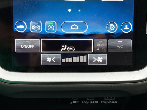 Used 2024 Subaru Crosstrek 2.0i Premium AWD/4WD image 32
