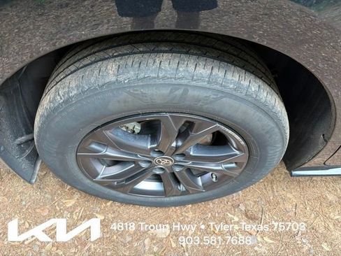 Used 2024 Toyota Sienna XLE Woodland Edition AWD/4WD image 10