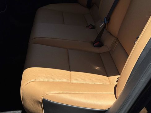 Used 2024 Lexus ES 350 w/ Premium Package FWD image 18